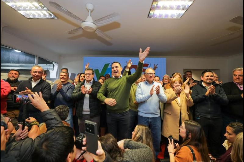 Vamos Corrientes mostroacute su fuerza con 33 partidos y apoyo de 64 intendentes
