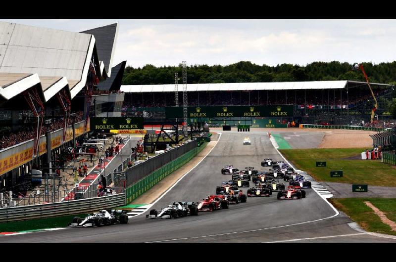 Foacutermula 1 on board- asiacute es una vuelta en el GP de Gran Bretantildea