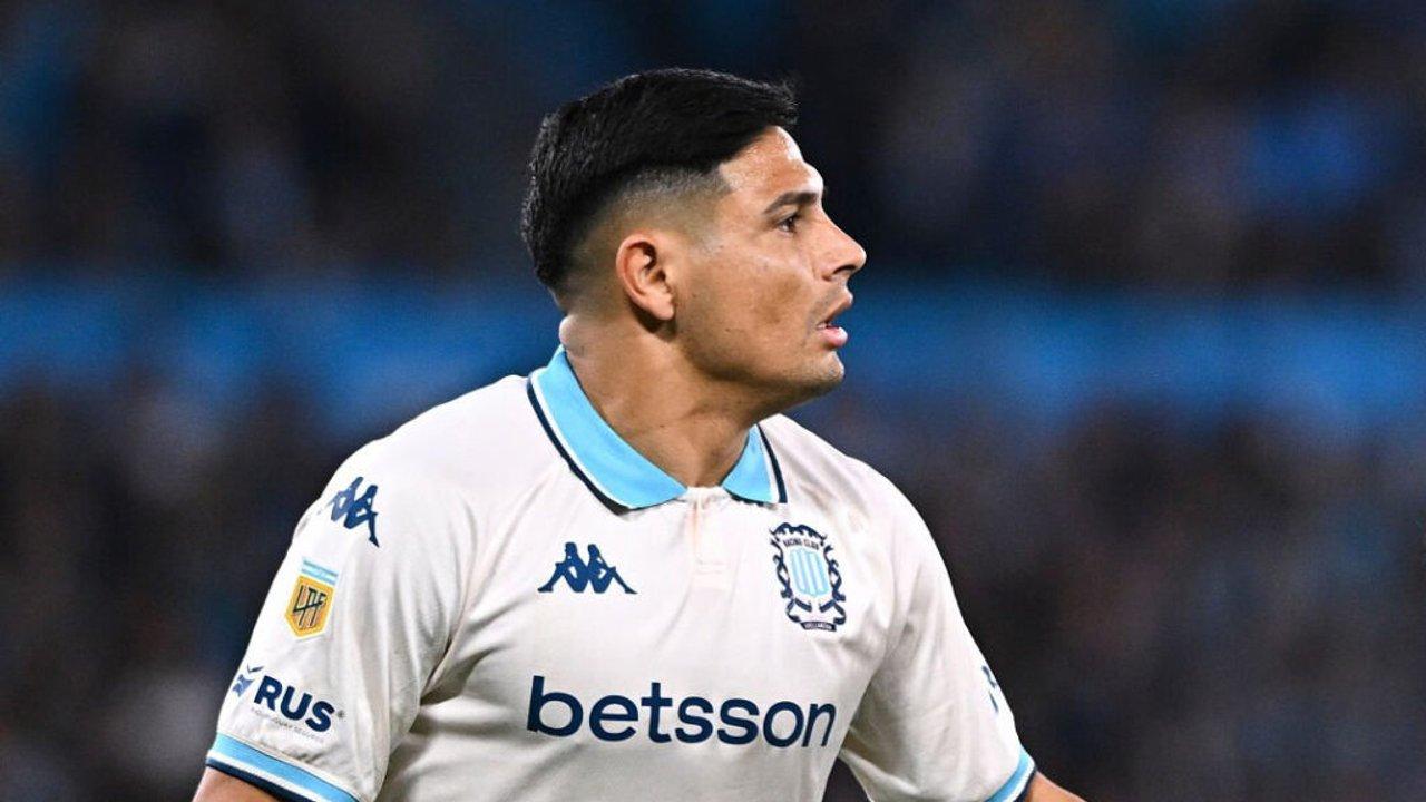 Se terminoacute la novela- Maxi Salas abandonoacute la pretemporada de Racing para ser nuevo jugador de River
