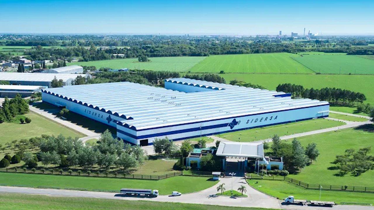 El Gobierno de Javier Milei anuncioacute la primera mega inversioacuten industrial en 50 antildeos gracias al RIGI
