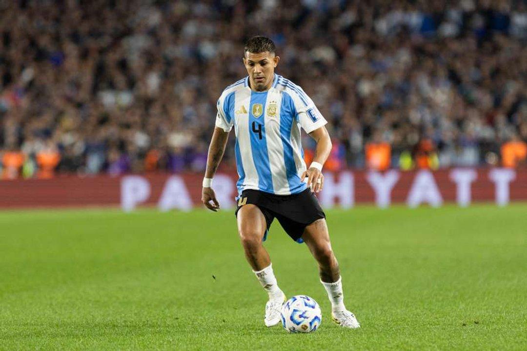 Un pase millonario que festejan en Argentina- la fortuna que recibiraacuten River y Talleres por Facundo Medina