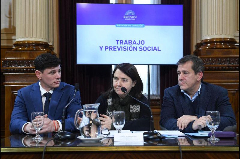 Reveacutes para el Gobierno en el Senado- el Peronismo logroacute el dictamen de aumento de las jubilaciones