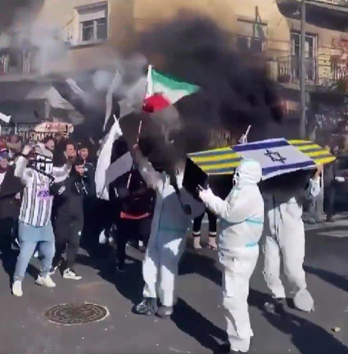 Dieciseacuteis barrabravas de All Boys recibieron derecho de admisioacuten por antisemitismo ante Atlanta