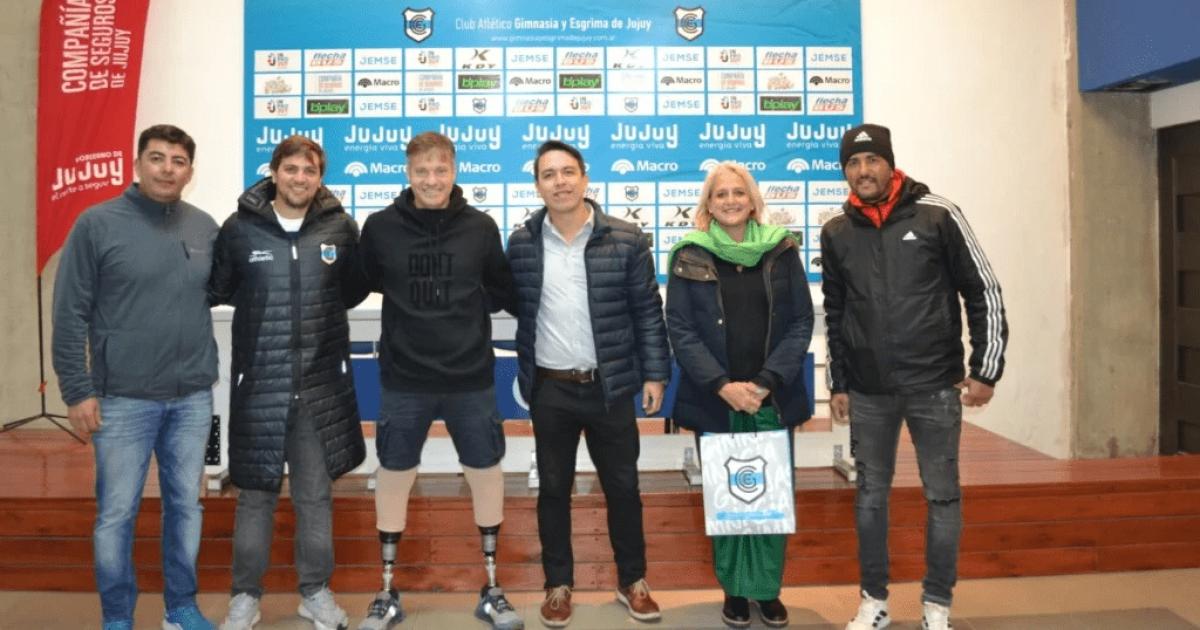 Un ejemplo de resilencia- Pablo Giesenow visitoacute la ciudad y al club Gimnasia