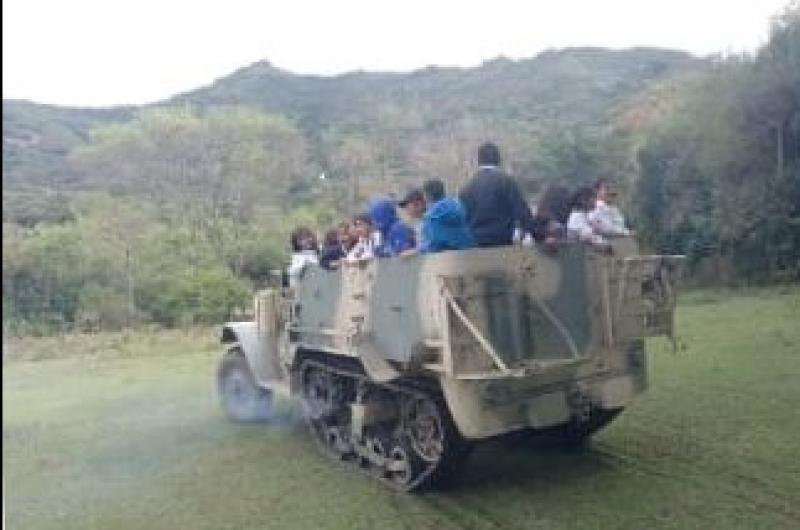 Programa especial para conmemorar el Diacutea de la Independencia en Leoacuten