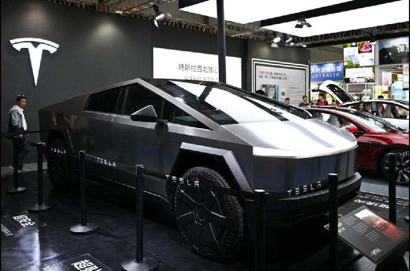Tesla lucha en Alemania contra una caiacuteda del 60-en-porciento- en las ventas de junio