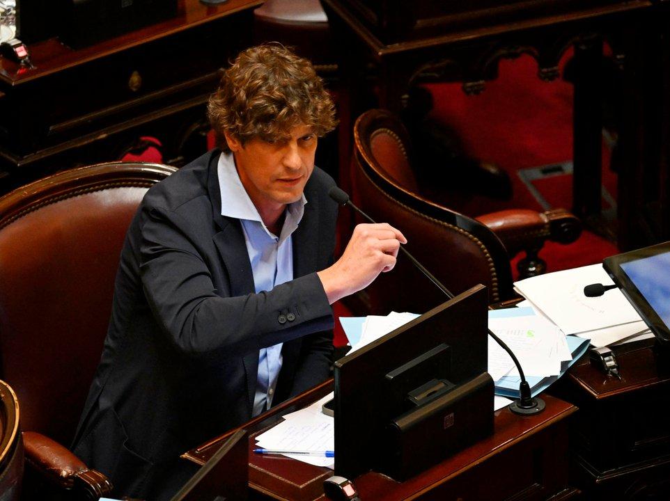 Lousteau se solidarizoacute con Pauloacuten por los agravios de los libertarios
