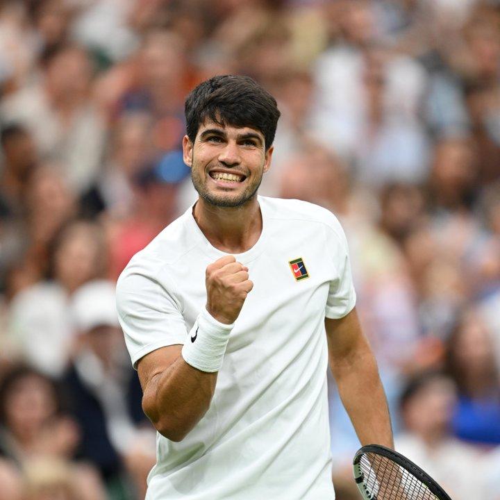Carlos Alcaraz le ganoacute a Andrey Rublev y estaacute en cuartos de final de Wimbledon