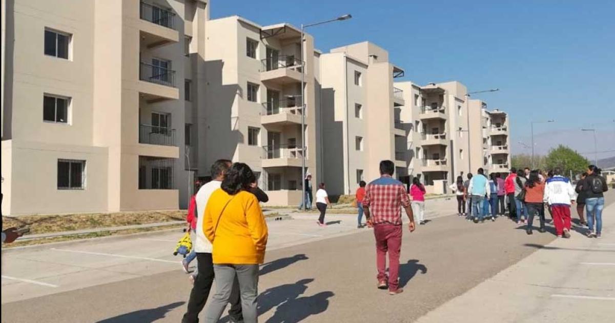 Maacutes de 200 departamentos se construiraacuten en Alto Comedero
