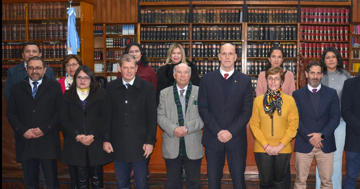 Coordinan estrategias para fortalecer el abordaje de la violencia de geacutenero
