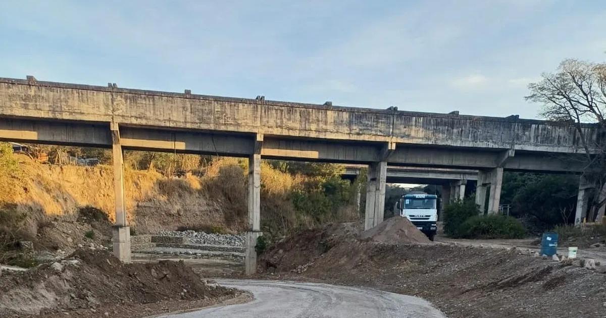 Por la construccioacuten de nuevo puente en Huaico desviacuteo en ruta provincial 4 