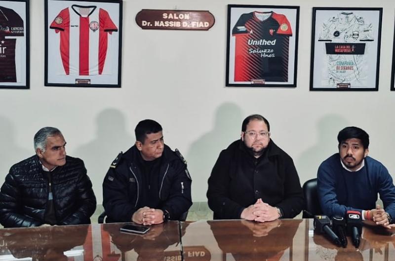 Todo listo para la final Zapla - Talleres de Perico