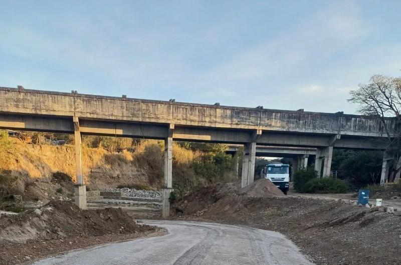 Por la construccioacuten de nuevo puente en Huaico desviacuteo en ruta provincial 4 