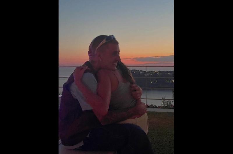 Justin Bieber comparte tiernas palabras para Hailey mientras trabaja en nueva muacutesica