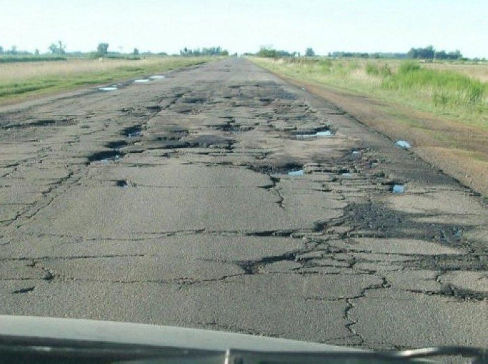 La graviacutesima y letal denuncia contra Milei por el cierre de Vialidad- ldquoHabraacute rutas de la muerterdquo