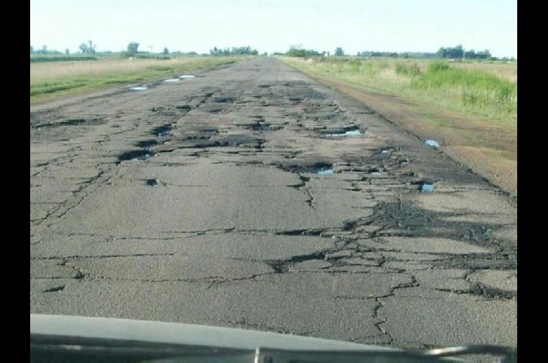 La graviacutesima y letal denuncia contra Milei por el cierre de Vialidad- ldquoHabraacute rutas de la muerterdquo