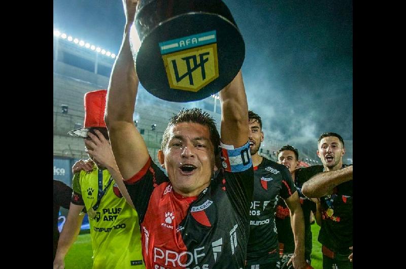 El Pulga Rodriacuteguez suspendioacute su retiro y vuelve a Coloacuten para salvarlo del descenso