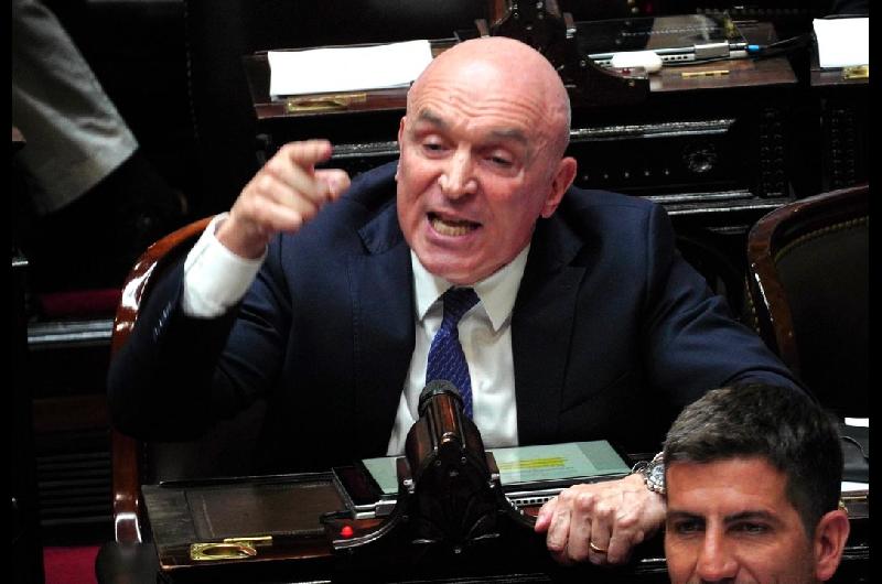 Unioacuten por la Patria busca desbancar a Espert de la comisioacuten de Presupuesto por mantenerla paralizada