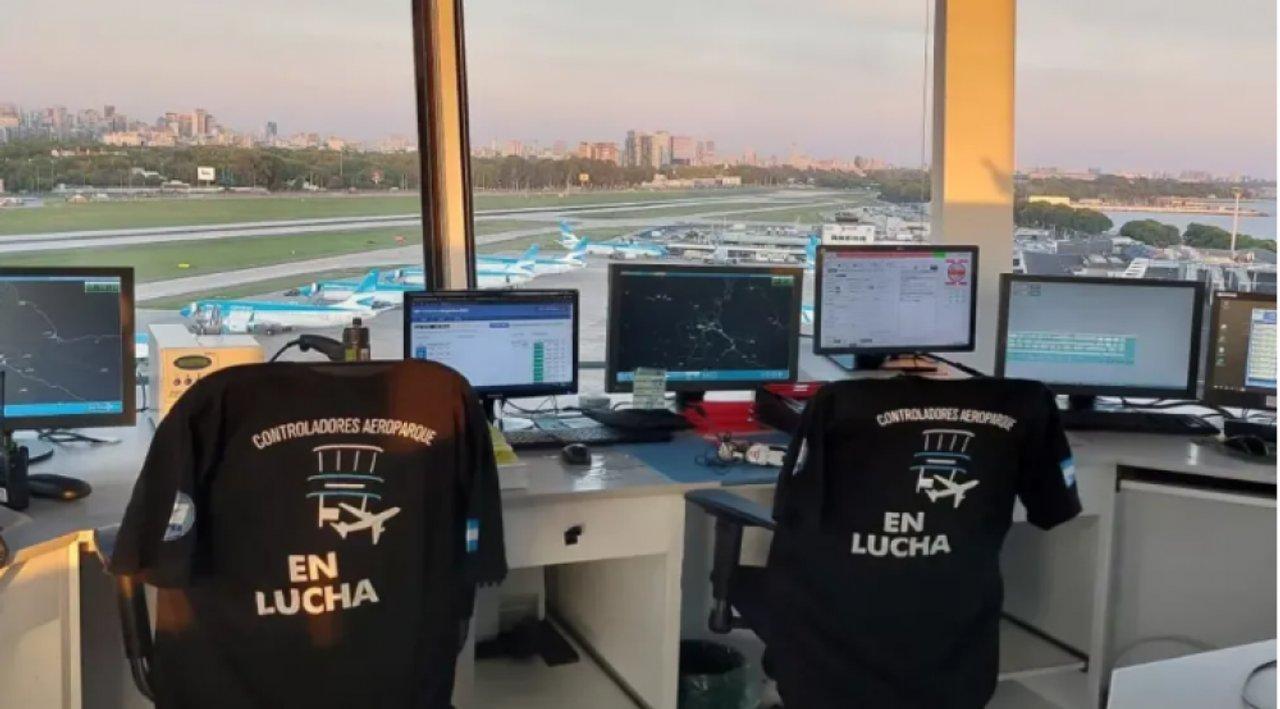 Liacuteneas aeacutereas manifiestan preocupacioacuten por paro de controladores aeacutereos