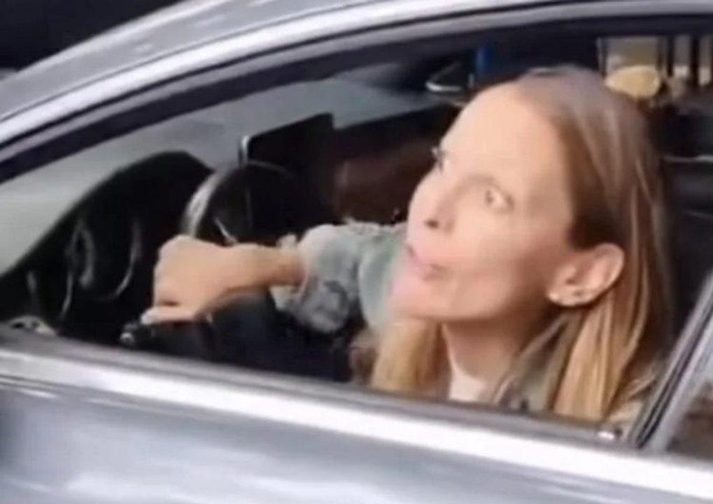 Sheinbaum condenoacute la xenofobia y el racismo tras una protesta en la que una argentina degradoacute a un policiacutea