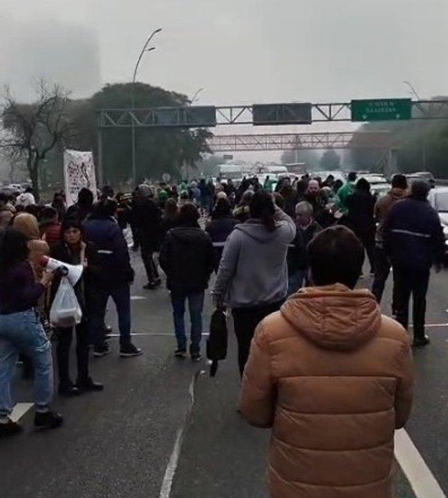 Trabajadores del INTI rechazan el decreto de Sturzenegger- ldquoSin el instituto no hay industria nacionalrdquo