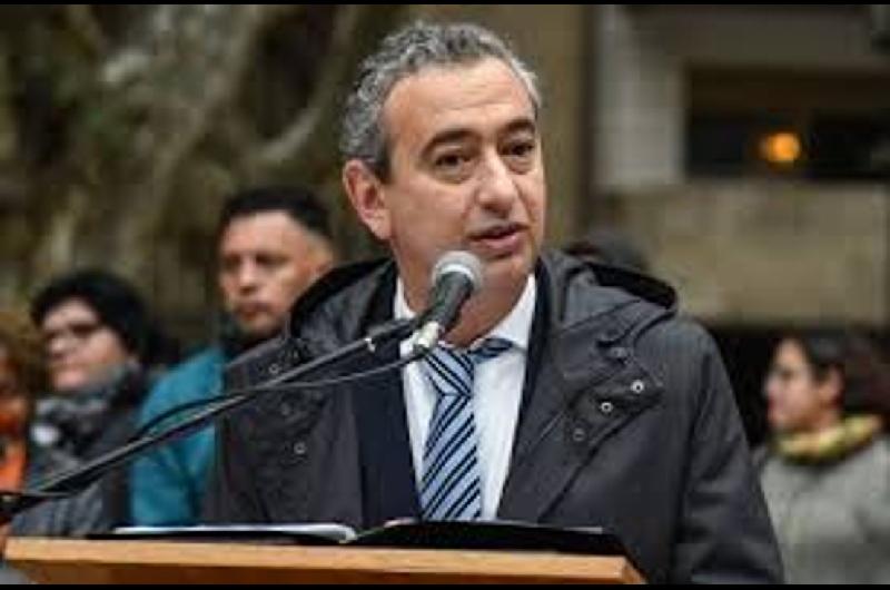 Pablo Javkin aseguroacute que la Nacioacuten ldquocada vez se lleva maacutes recursos y no reparte nadardquo 
