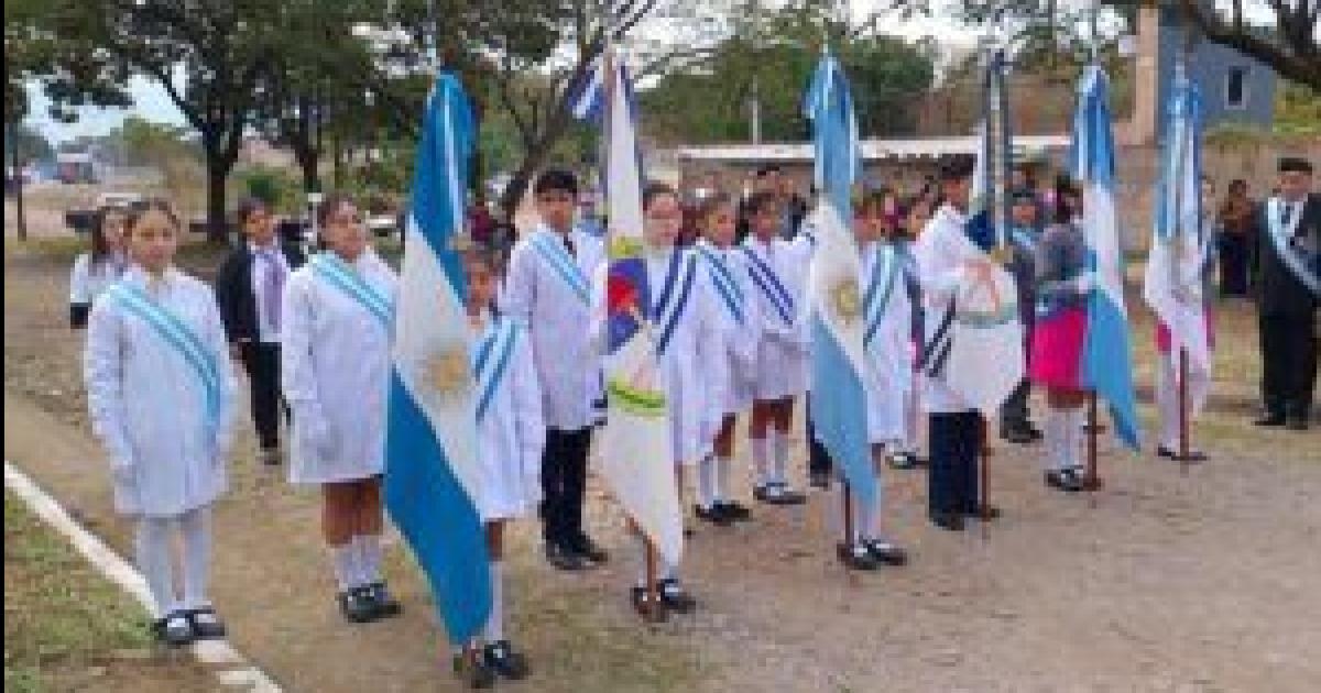 Recordaron el Diacutea de la Independencia con un acto en el barrio sampedrentildeo 9 de Julio