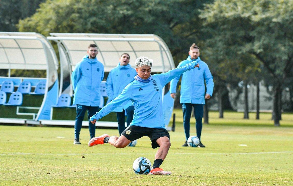 River cerroacute la llegada de Alex Woiski joven promesa con ADN albiceleste