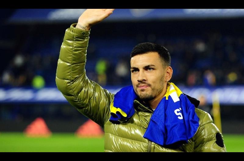 La llegada de Paredes a Boca desatoacute locura en los hinchas- este jueves lo presentaraacuten en La Bombonera