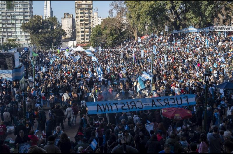 La lapidaria advertencia de Cristina desde su prisioacuten domiciliaria- ldquoNunca tuvimos este grado de dependenciardquo