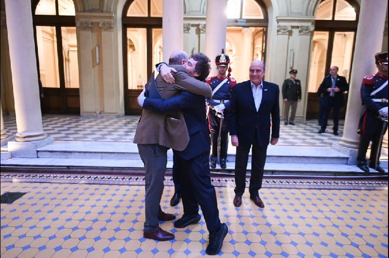 Milei agasajoacute a Sturzenegger y su equipo tras el fin de las facultades delegadas