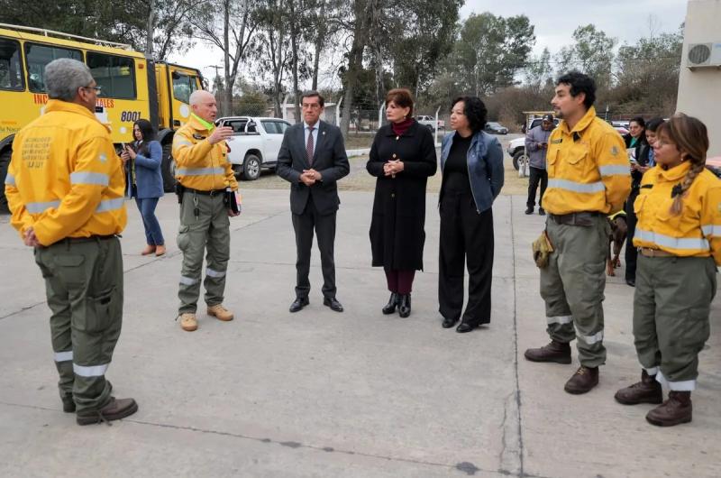 Articulan la prevencioacuten y respuesta para proteger los bosques nativos