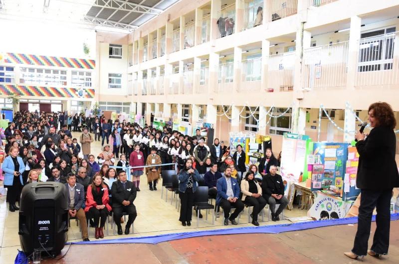 Inicioacute la Feria de Ciencias de Regiones III y VI con maacutes de 70 trabajos estudiantiles