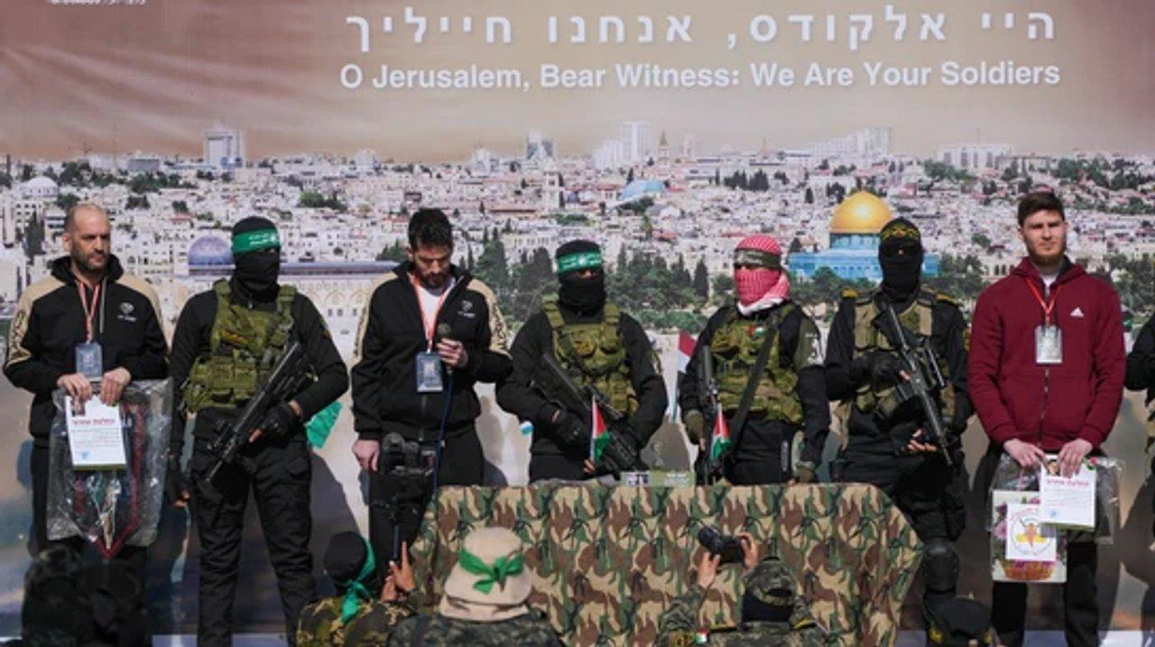 Hamaacutes aceptoacute liberar 10 rehenes durante conversaciones de paz en Gaza