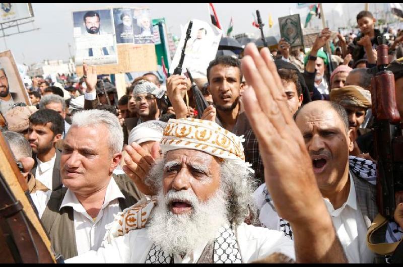 Los hutiacutees de Yemen se atribuyen la responsabilidad de un nuevo ataque en el aeropuerto Ben Gurion de Israel