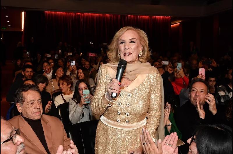 Mirtha Legrand fue a ver a Moria Casaacuten al teatro- ldquoSos la nuacutemero unordquo