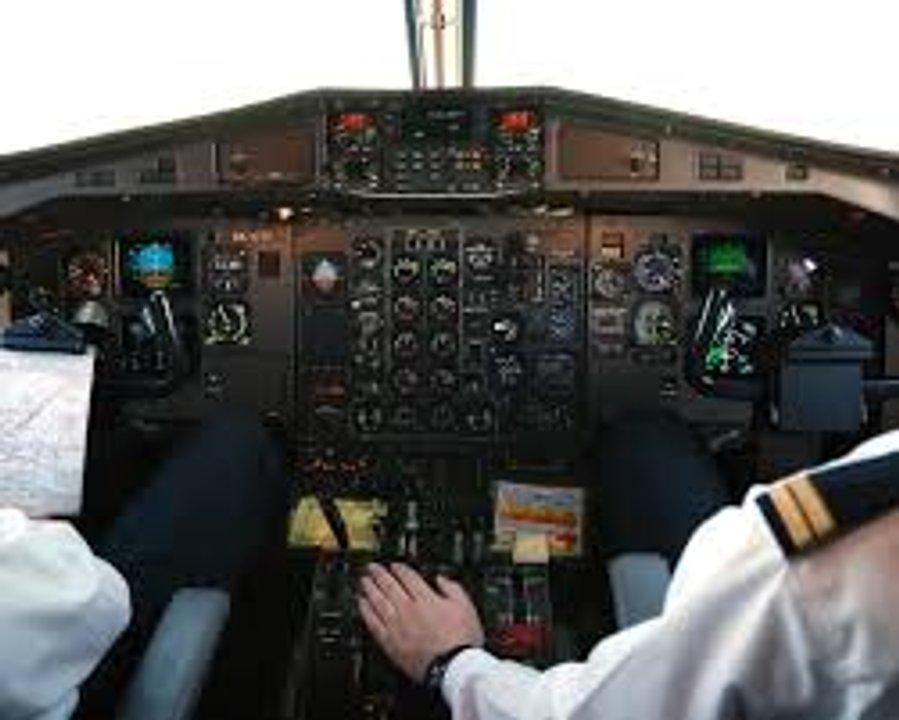 Los pilotos amenazan con un paro para el 19 de julio