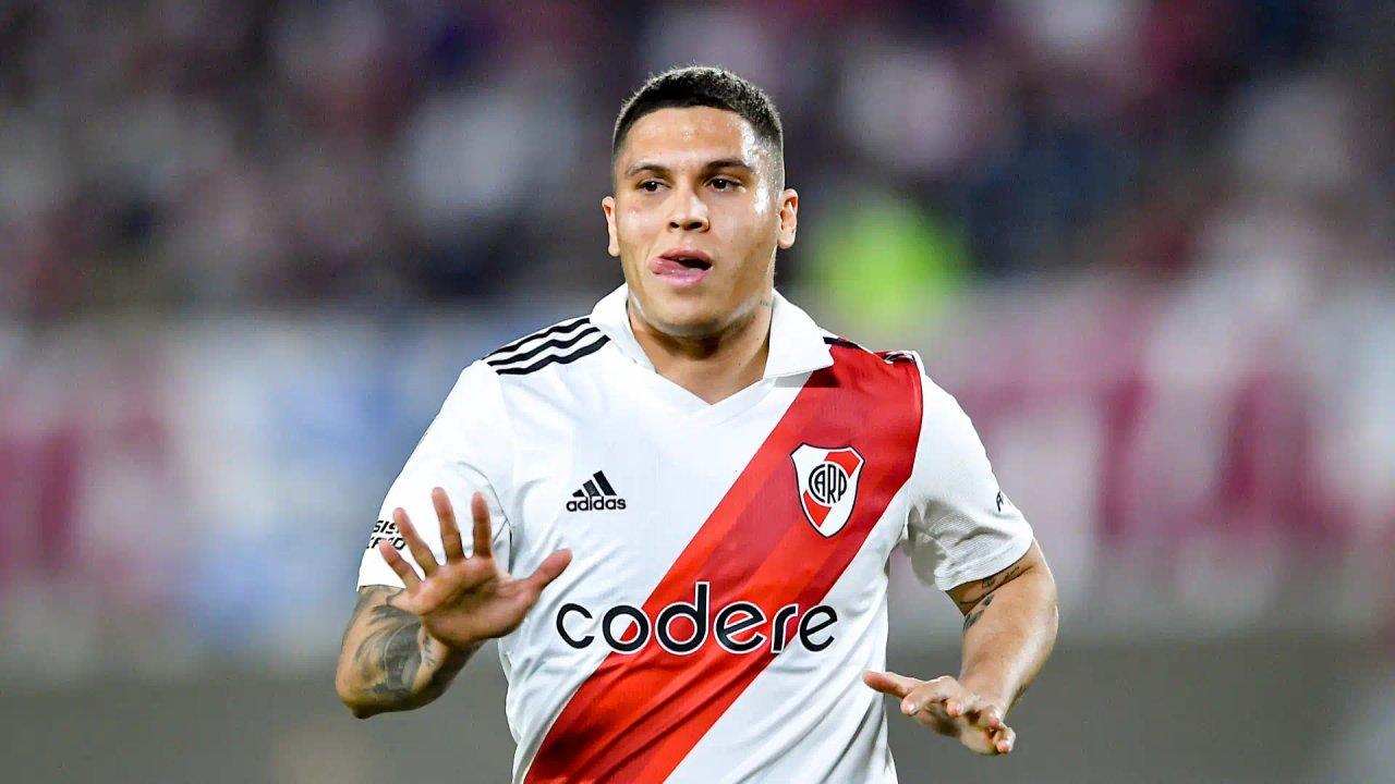 La traba que complica la vuelta de Juanfer Quintero a River