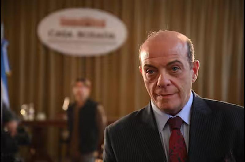 ldquoConozco a Cavallo pero elegiacute no juntarme con eacutelrdquo- Campi personifica al ex ministro en la serie de Menem