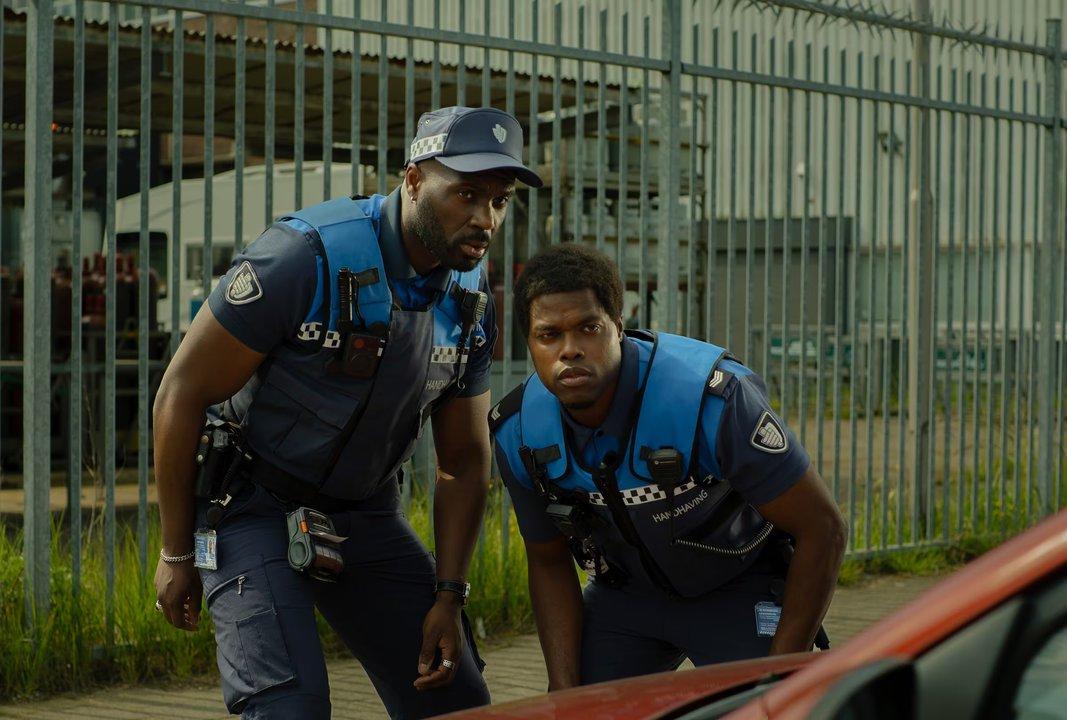 Coacutemo es Almost Cops la comedia de accioacuten que actualiza el cataacutelogo de Netflix