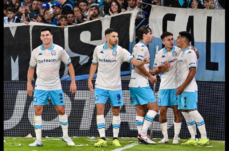 Queacute jugadores de Racing pusieron like a la carta de Maxi Salas contra Diego Milito