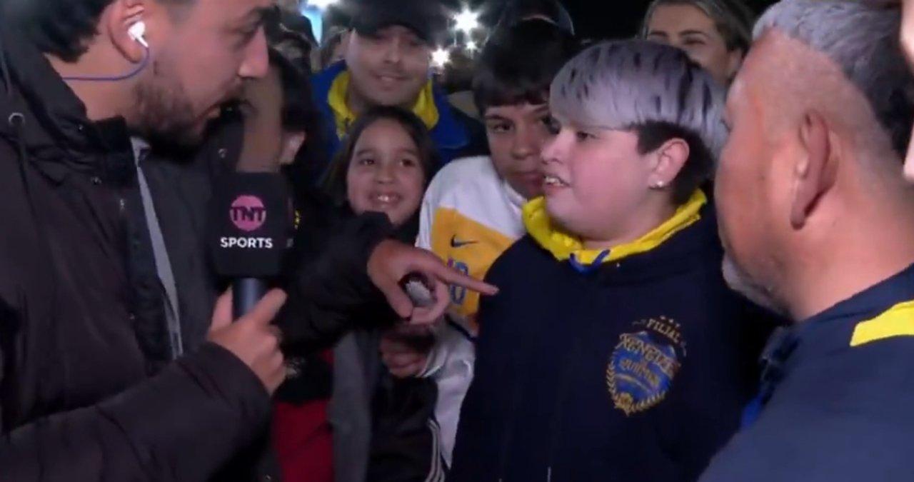 Reaparecioacute el nintildeo de Boca que fue criacutetico con Cavani- ldquoVive lesionadordquo