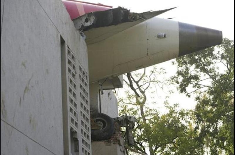 Avioacuten de Air India- ldquoiquestPor queacute desconectaste el combustiblerdquo