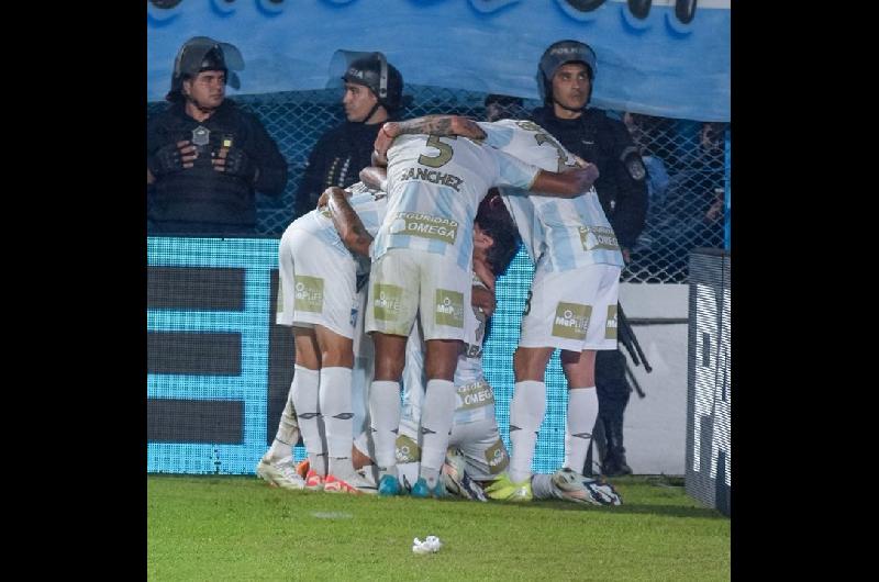 Coacutemo ver en vivo Atleacutetico Tucumaacuten vs San Martiacuten de San Juan- horario y formaciones