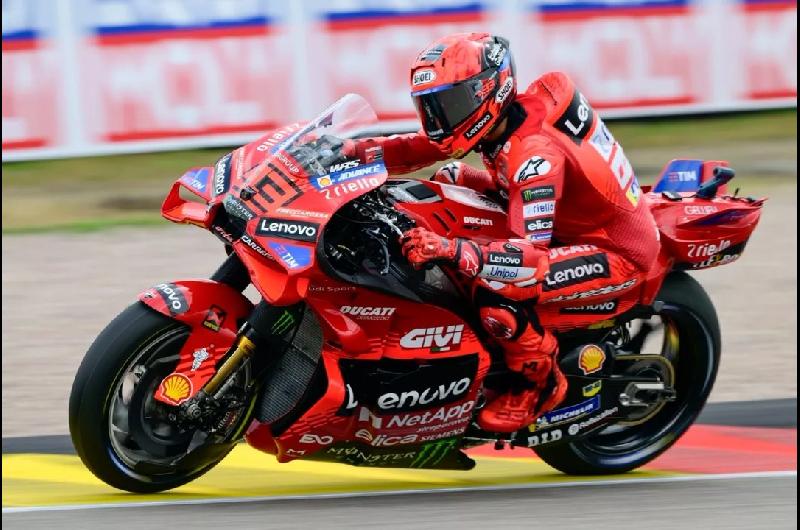 Marc Maacuterquez se afirmoacute como liacuteder del campeonato al quedarse con el GP de Alemania de MotoGP