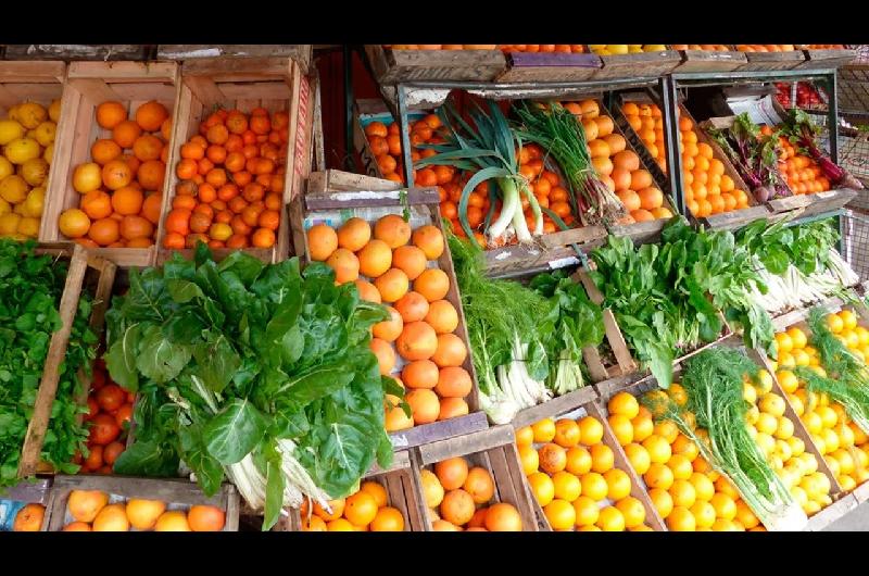 Verduleriacuteas el nuevo refugio del bolsillo- frutas y hortalizas maacutes baratas que nunca