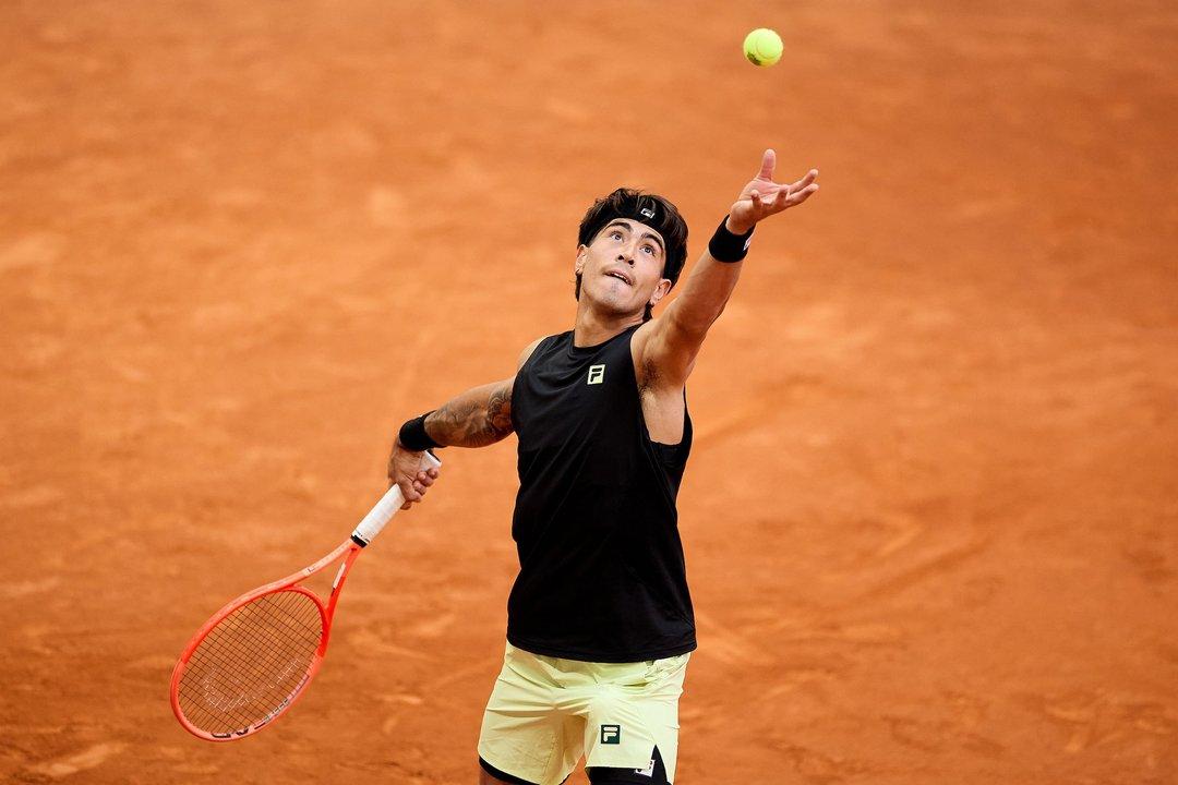 Triunfos de Comesantildea y Ceruacutendolo en el ATP de Gstaad