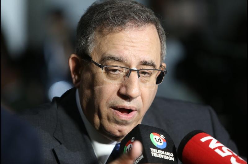 La demoledora denuncia de Carlos Maslatoacuten- ldquoArgentina incrementa su deuda en 300 millones de doacutelares por diacuteardquo