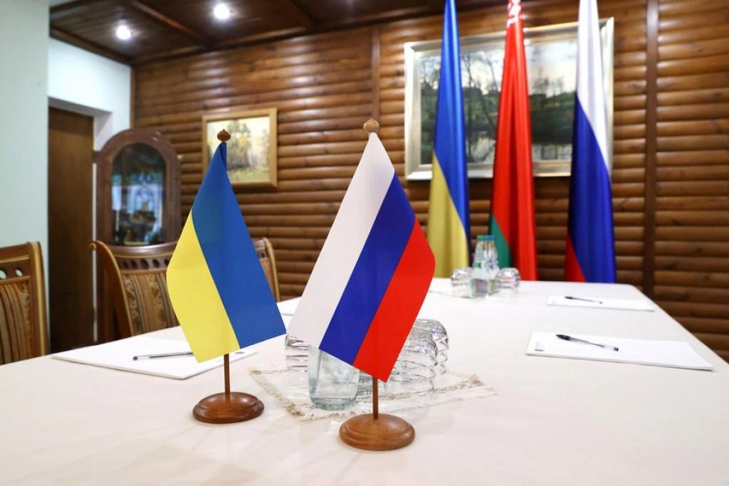 Rusia sigue dispuesta a dialogar con Ucrania tras declaraciones de Trump seguacuten el Kremlin