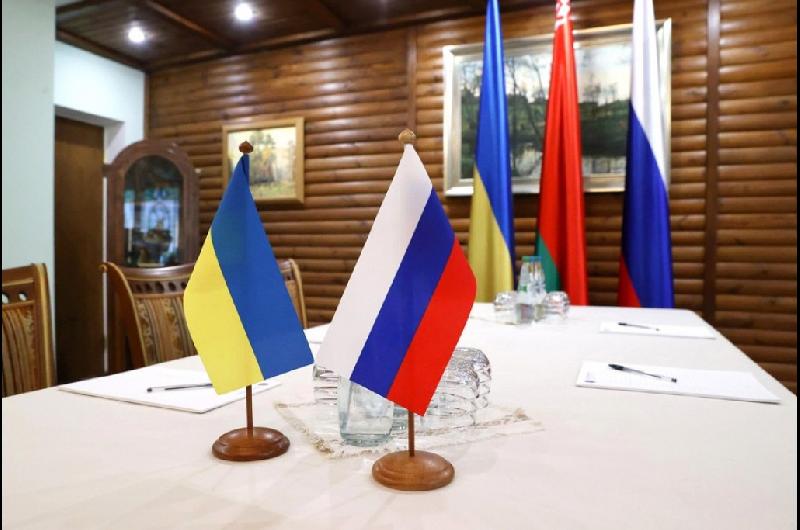 Rusia sigue dispuesta a dialogar con Ucrania tras declaraciones de Trump seguacuten el Kremlin